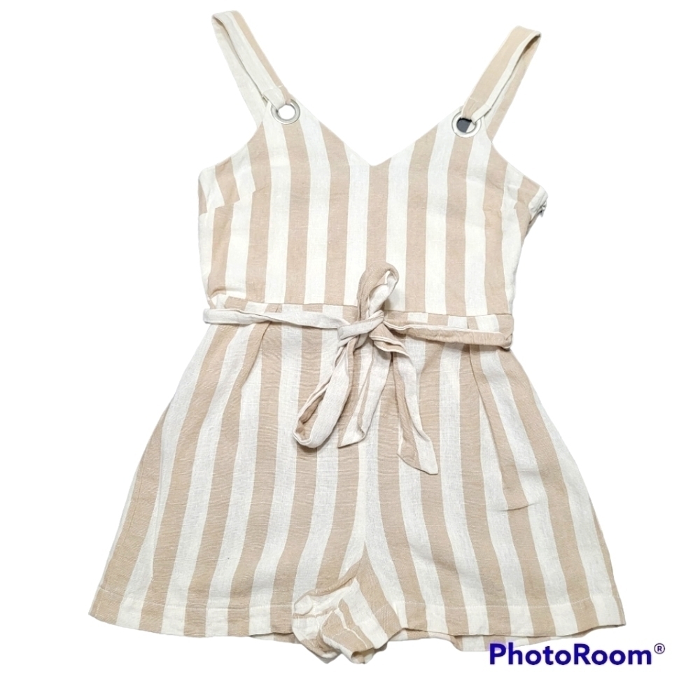 Coco + Jaimeson White And Tan Striped Tie Waist Linen Romper‎